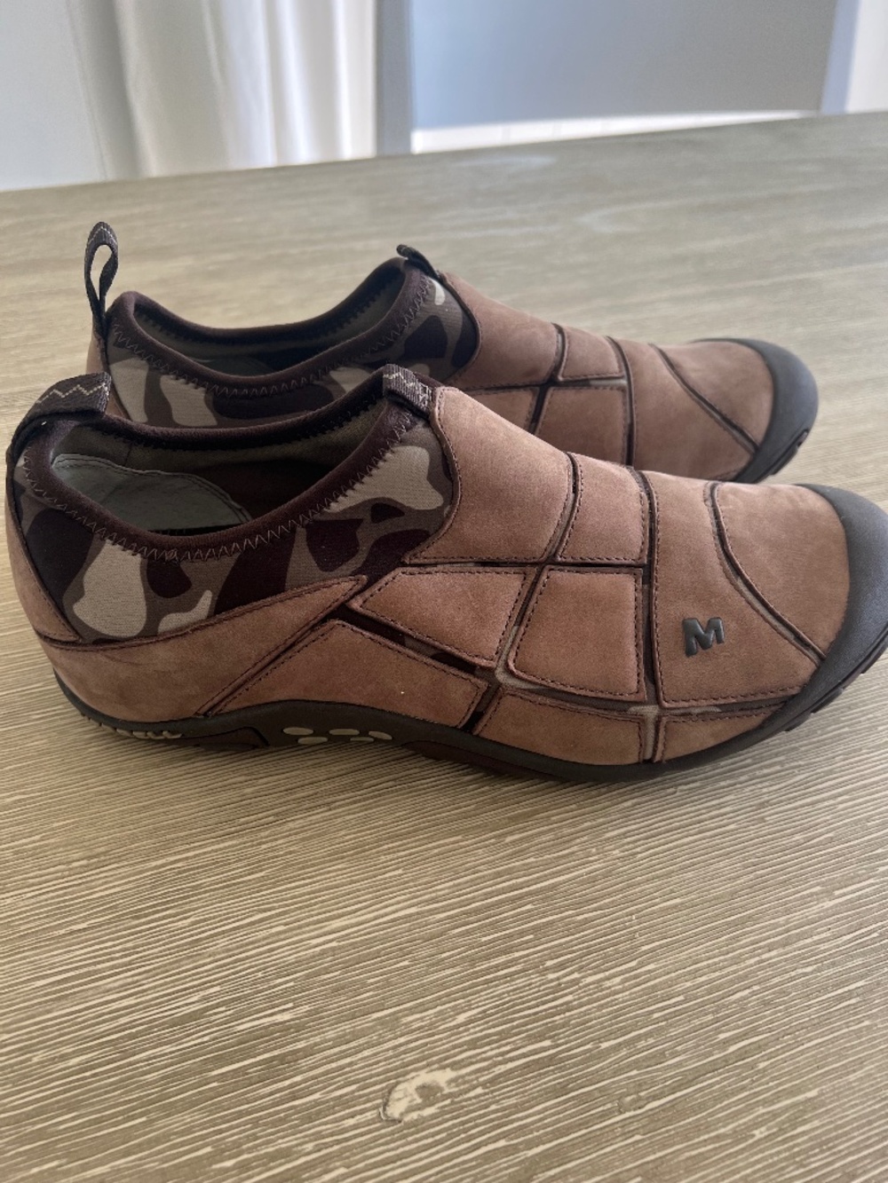 Merrell Size 9.5 Women’s Mosiac Chocolate/Camo Brown Slip on Shoes